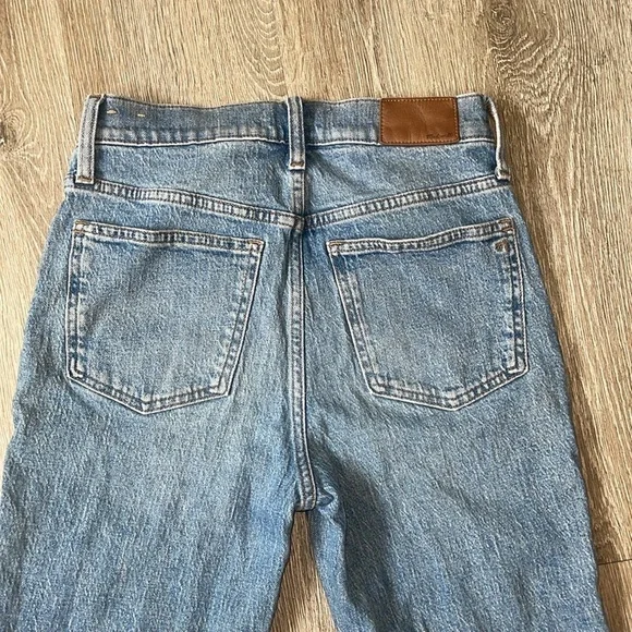 Madewell The Perfect Vintage Jean in Ainsworth
Wash AF691 26 blue deni - Picture 9 of 10